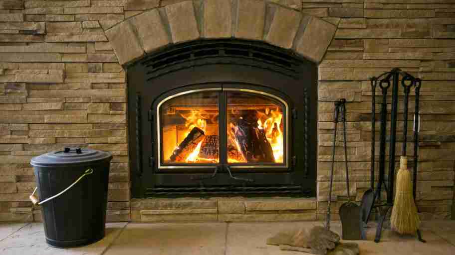 Pros and Cons of Different Types of Fireplaces